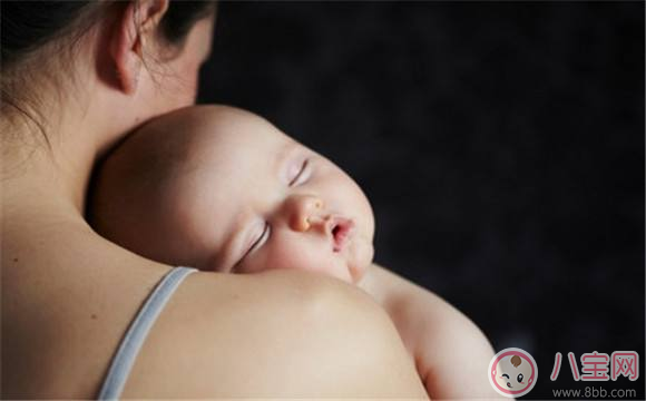 喂奶時(shí)奶水越來(lái)越少怎么辦 奶水過(guò)少原因分析 喂奶時(shí)奶水越來(lái)越少怎么辦 奶水過(guò)少原因分析