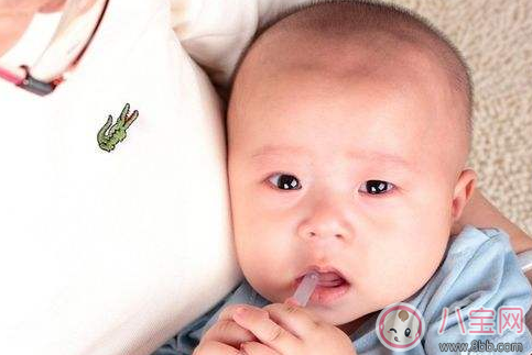 嬰兒吸收不好的癥狀有哪些呢 寶寶消化不良的癥狀