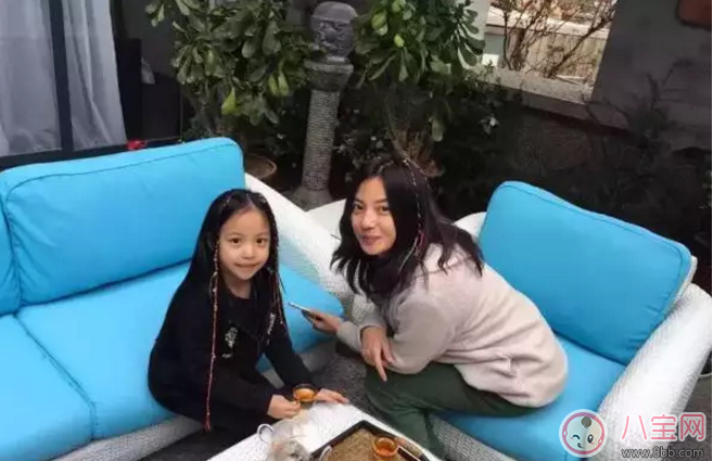 趙薇如何教育出乖巧小四月？趙薇的育兒經(jīng)是什么？