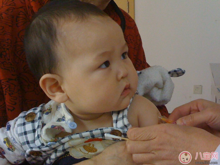 怎么讓孩子打針時不哭不鬧 孩子安安靜靜打針方法