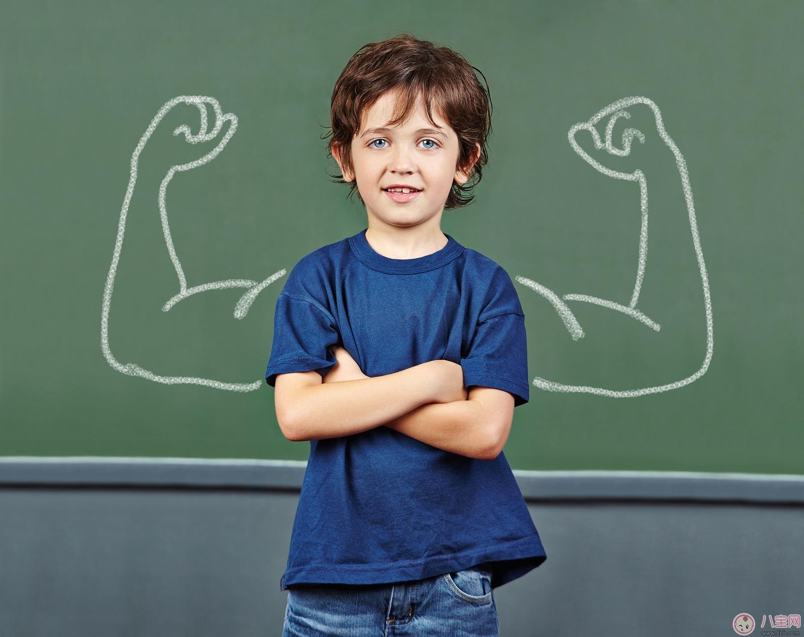 劉國梁教女兒高爾夫獲世界亞軍！父母如何成為孩子的榜樣