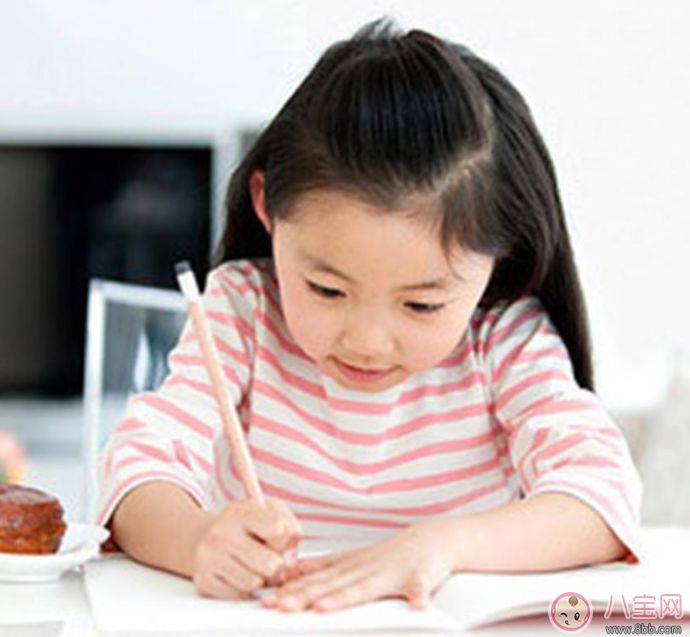 寶寶剛上幼兒園要買什么學(xué)習(xí)用品