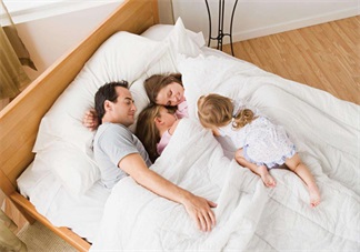 孩子養(yǎng)成這些習(xí)慣會(huì)越變?cè)奖?怎么給孩子糾正壞習(xí)慣