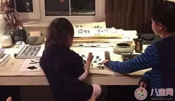 孩子學(xué)書法的最佳年齡 哪些明星的孩子在學(xué)書法