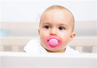 陳妍希貝克漢姆愛給孩子用安撫奶嘴 如何正確使用安撫奶嘴