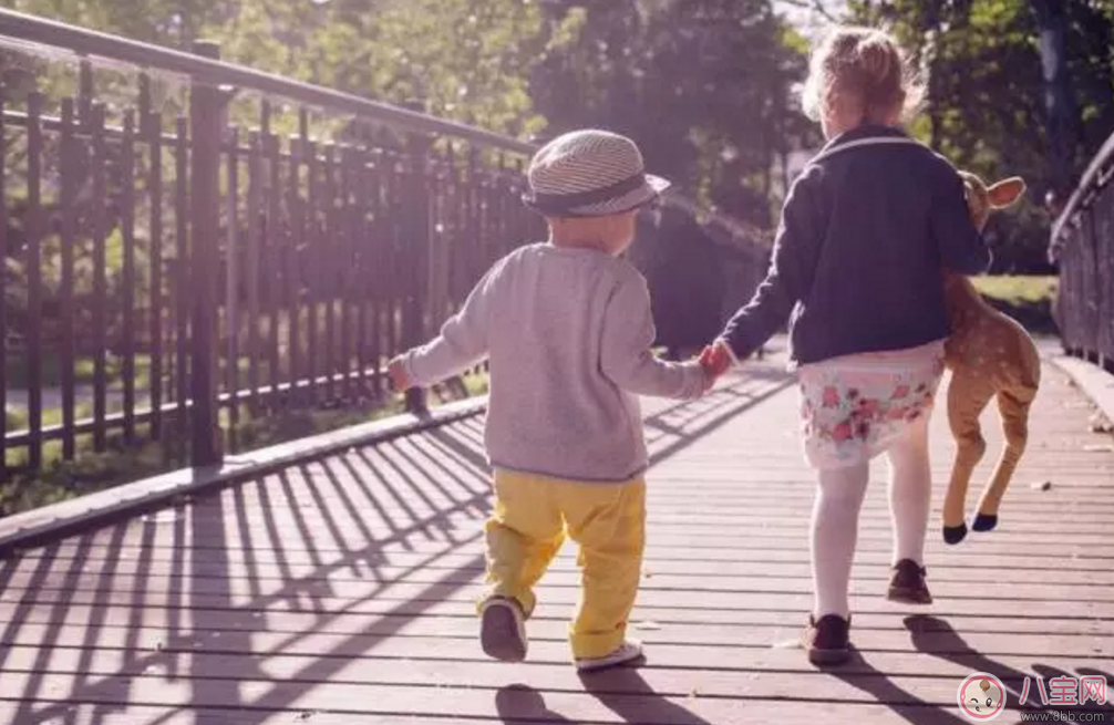 馬雅舒女兒被幼兒園勸退 如何培養(yǎng)寶寶自理能力