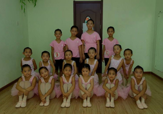 為什么別人家的孩子那么優(yōu)秀 是你的培養(yǎng)方式不對