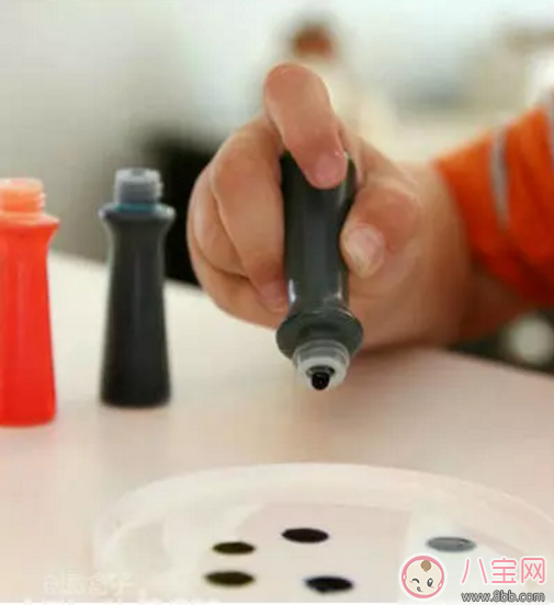 孩子愛(ài)涂鴉就讓他學(xué)畫(huà)畫(huà) 別嫌畫(huà)的丑那是靈感