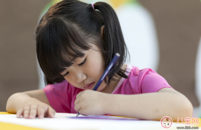 孩子的關(guān)鍵成長期是什么時候 媽媽應(yīng)該做什么