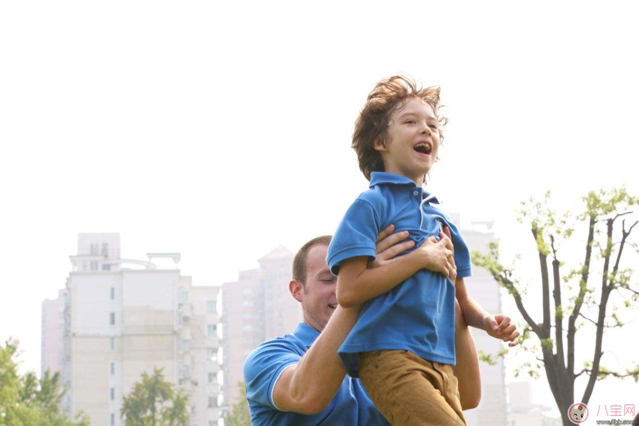 包文婧真實(shí)不做作 寶寶更愛(ài)的是真實(shí)的父母