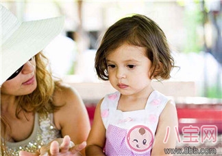 如何提升寶寶表現(xiàn)能力 首先培養(yǎng)孩子自信心 如何提升寶寶表現(xiàn)能力 首先培養(yǎng)孩子自信心