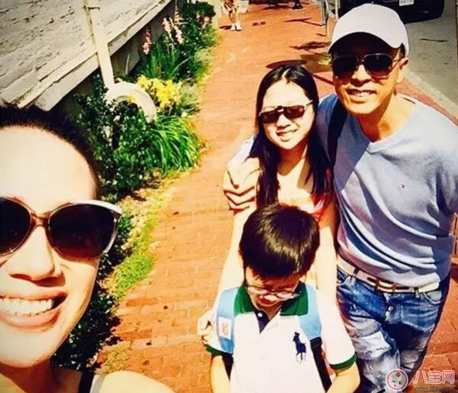 靳東赴港陪愛妻生二胎 還有那些全程陪產(chǎn)的星爸【準(zhǔn)爸陪產(chǎn)十大準(zhǔn)備】