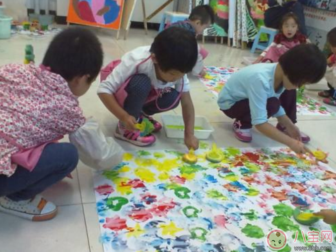 孩子居然喜歡丟玩具找樂子 孩子丟東西習(xí)慣要糾正