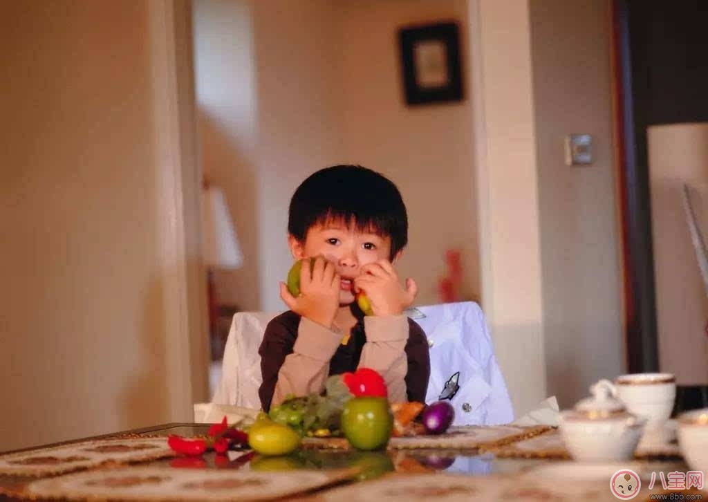 寶寶有多動癥怎么辦  營養(yǎng)補(bǔ)充就好了