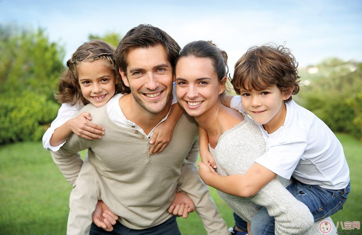 何潔表示不會再結(jié)婚 單親家庭的孩子成長一定不好嗎？