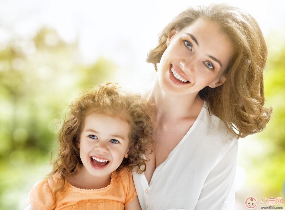 寶媽工作忙  職場(chǎng)女性如何與孩子交流