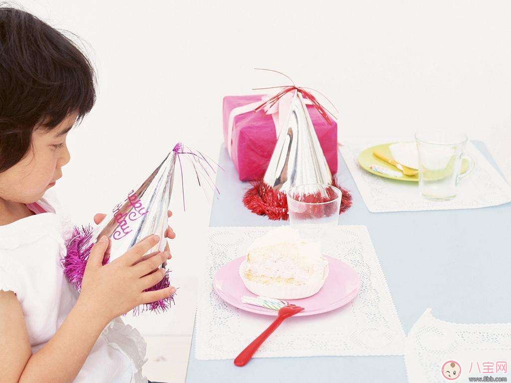 寶寶自閉癥怎么辦 如何讓自閉癥寶寶健康成長 寶寶自閉癥怎么辦 如何讓自閉癥寶寶健康成長