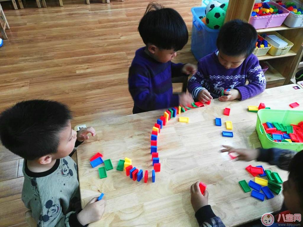 寶寶利用游戲?qū)W習(xí)  如何確保孩子成長