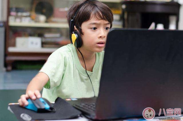 兒童玩電玩游戲好處也多多  玩電玩游戲注意事項