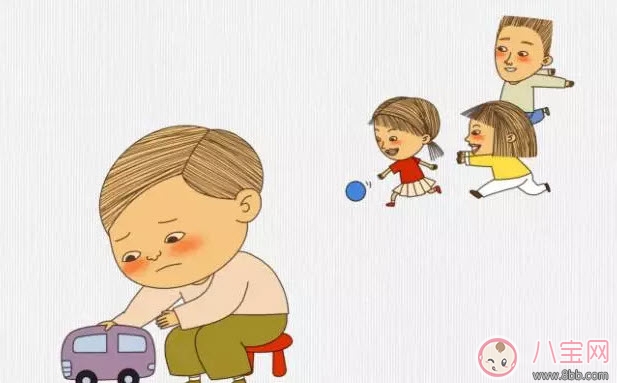 寶寶不合群怎么辦 寶寶不合群的表現(xiàn)有哪些(不只是不愛(ài)說(shuō)話)