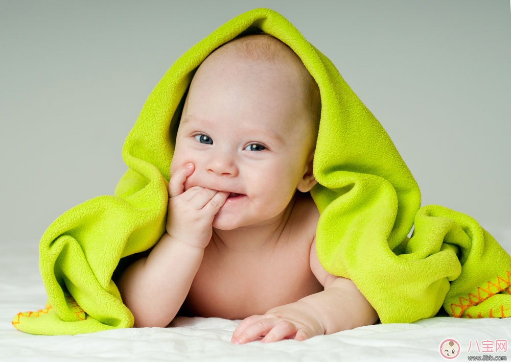 寶寶喜歡吃手指 父母如何聰明應(yīng)對 寶寶喜歡吃手指 父母如何聰明應(yīng)對