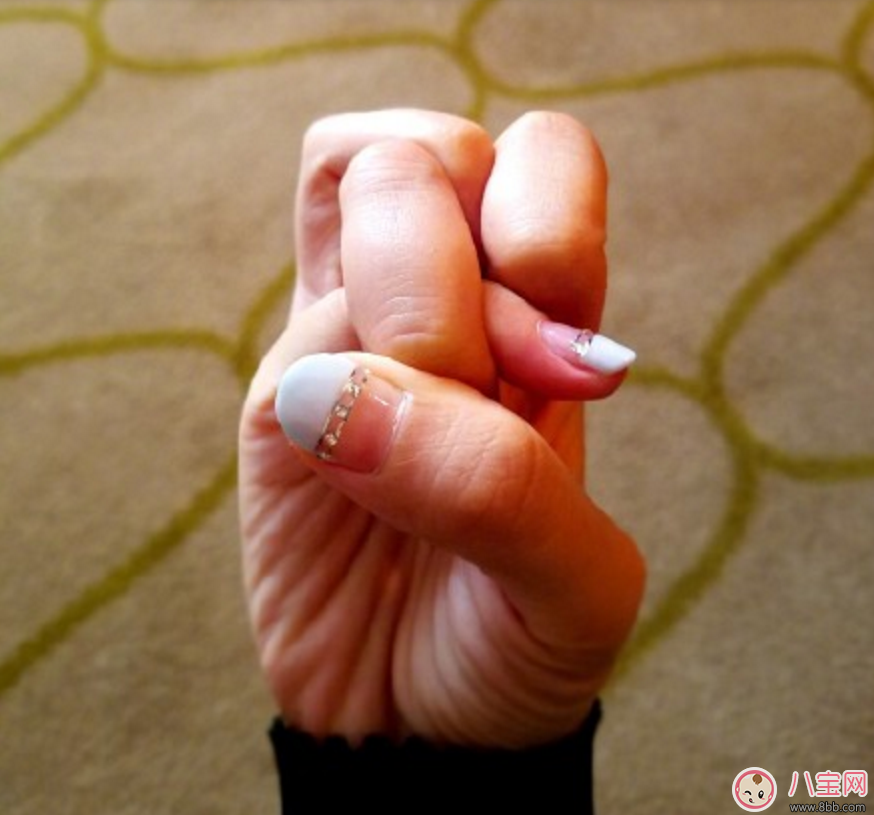 李思思手指炫技新高度 打結(jié)指是什么 李思思手指炫技新高度 打結(jié)指是什么