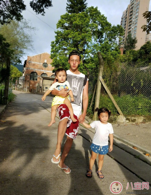 親子博主陳偉霆瘋狂曬娃 自稱霸霸與外甥度假 親子博主陳偉霆瘋狂曬娃 自稱霸霸與外甥度假