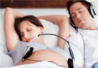 孕婦聽音樂用音響還是耳機 孕婦聽音樂注意事項