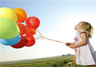 父母賴床可能造成寶寶養(yǎng)成懶惰的習(xí)慣