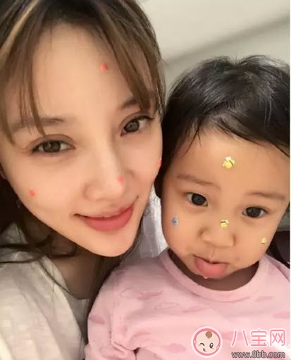 甜馨懂事有氣質 李小璐育兒觀念有妙招