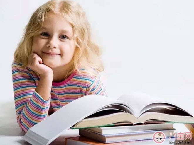 孩子害羞膽小怎么辦 膽小的孩子該如何教育(5句話鼓勵孩子) 孩子害羞膽小怎么辦 膽小的孩子該如何教育(5句話鼓勵孩子)