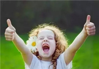 孩子害羞膽小怎么辦 膽小的孩子該如何教育(5句話鼓勵(lì)孩子)