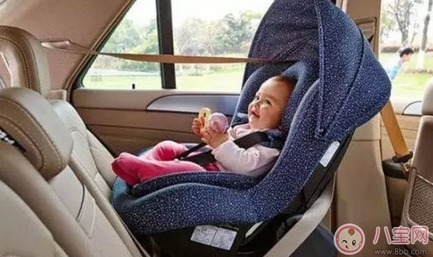 使用兒童安全座椅沒(méi)系安全帶 勿犯不必要的錯(cuò)誤