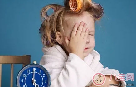 寶寶賴床怎么辦 孩子賴床怎么立規(guī)矩(讓孩子自己早起)