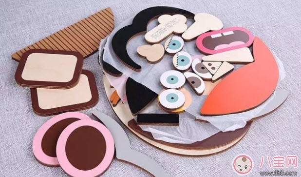 寶寶玩拼圖的好處 如何給寶寶挑選適合的拼圖