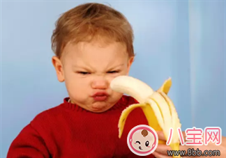 放假寶寶反常黏人哭鬧的原因 會影響性格嗎 放假寶寶反常黏人哭鬧的原因 會影響性格嗎