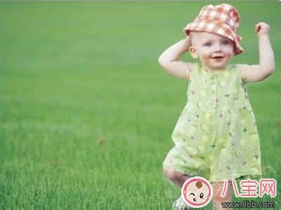 三伏天如何讓寶寶輕松避暑呢 三伏天如何讓寶寶輕松避暑呢