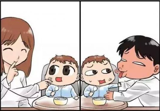 爸媽帶娃的不同 媽媽帶娃是寶貝 爸爸帶娃是玩具