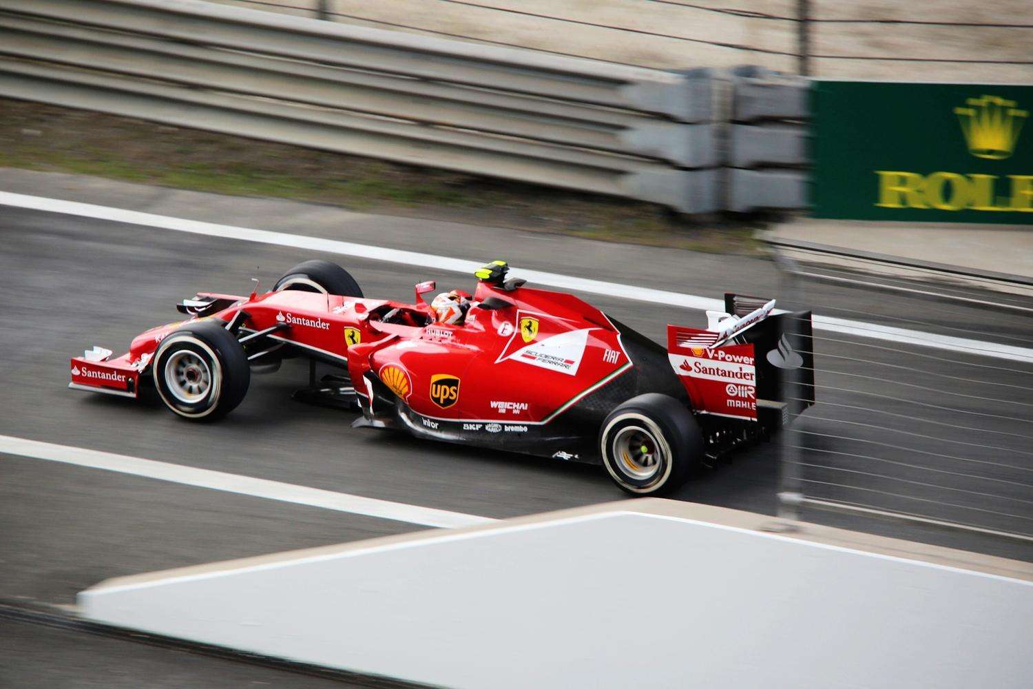 F1 2014精彩游戲畫面