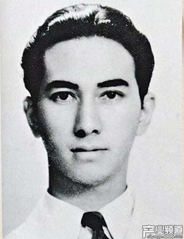 何猷君父親何鴻燊