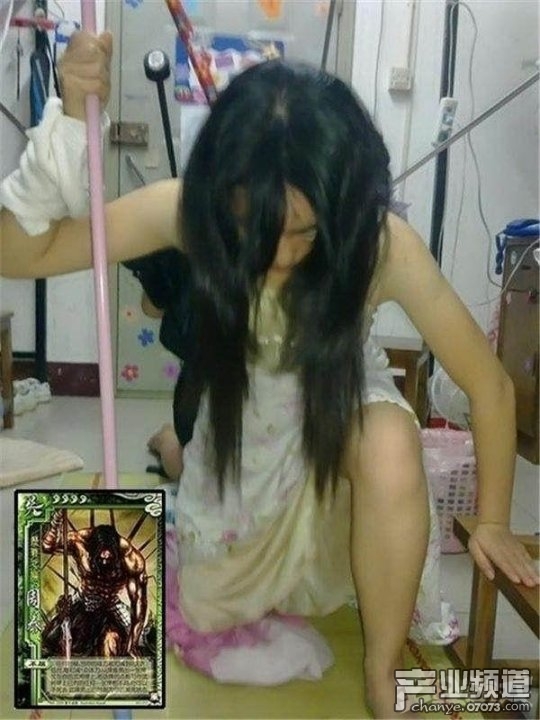 網(wǎng)友想剃個王者榮耀李白發(fā)型結(jié)果他哭了！玩家搞笑模仿游戲角色