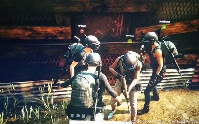《絕地求生》驚現(xiàn)神級BUG：躲進(jìn)隊友的尸體就有30秒無敵時間