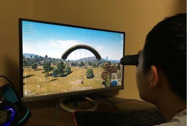 絕地求生：物理外掛火的一塌糊涂，網(wǎng)友個(gè)個(gè)都是發(fā)明家！