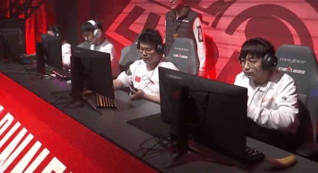 絕地求生吃雞游戲:韓國戰(zhàn)隊(duì)遭網(wǎng)友群嘲: 連槍都不敢開, 慫貨!