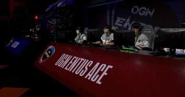 絕地求生吃雞游戲:韓國戰(zhàn)隊(duì)遭網(wǎng)友群嘲: 連槍都不敢開, 慫貨!