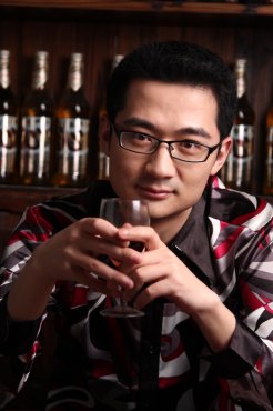 《三界乾坤》玩家專訪：法寶獨(dú)具特色