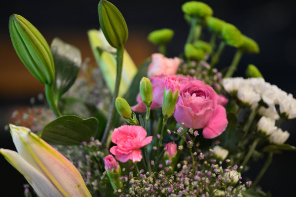 12朵玫瑰代表什么意思，心心相印/與日俱增的愛