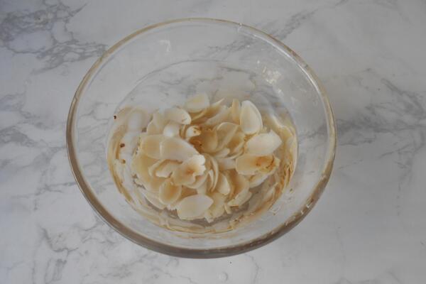 百合花怎么吃，泡茶、炒菜、煲湯