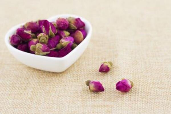 玫瑰花泡水喝的9大禁忌，都是生活中經(jīng)常遇到的