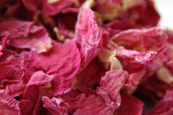 芍藥花茶要忌什么嗎，芍藥花茶的禁忌與功效